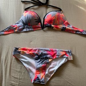 Pink Bikini 👙 New